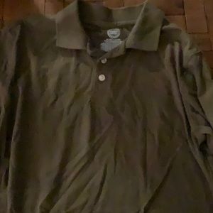 Boys wonder nation olive green button up long sleeve shirt.